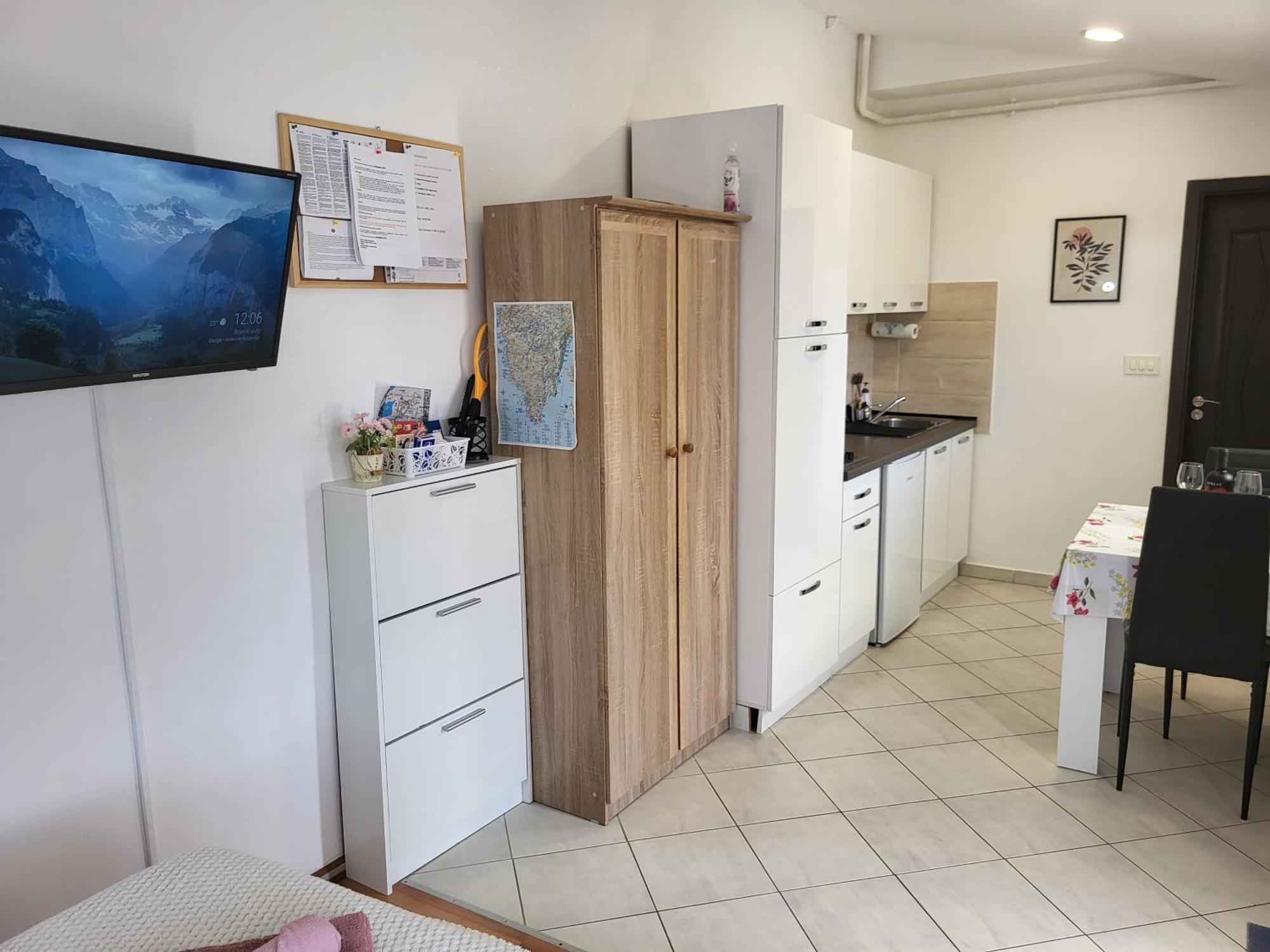 Studio Apartment City With Free Parking พูลา ภายนอก รูปภาพ
