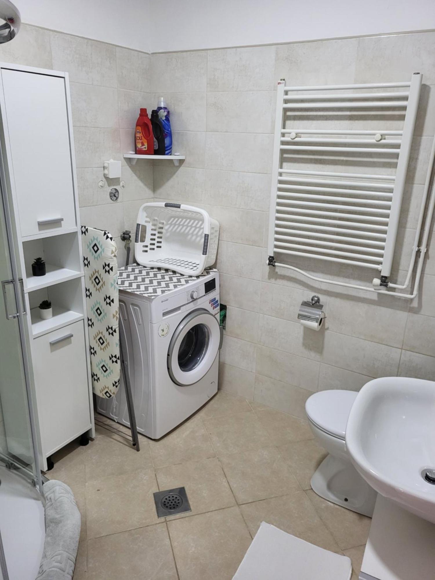 Studio Apartment City With Free Parking พูลา ภายนอก รูปภาพ